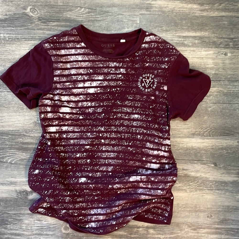 Young mens XS guess shirt